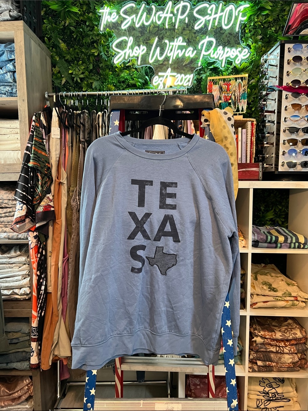 $15 HOT LIST 🔥 State of Mind Blue Texas Graphic Crewneck Sweatshirt